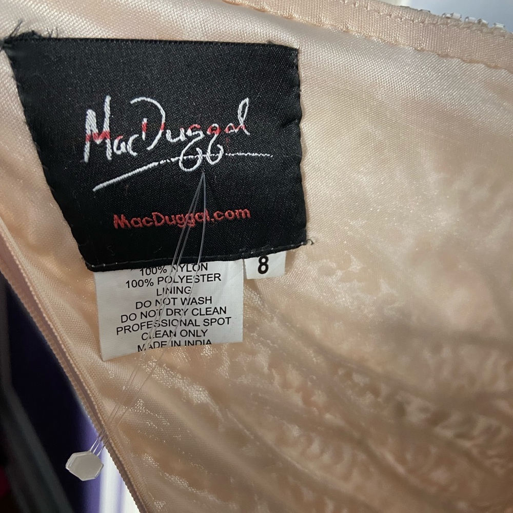 Mac Duggal EMBELLISHED ONE SLEEVE GOWN W/ SEQUIN BELT 8 / 14 - Picture 9 of 12